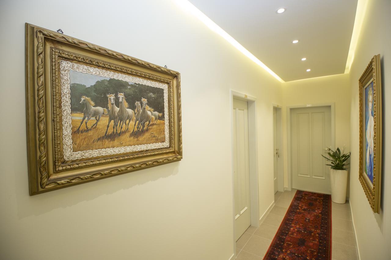 Vila Tako - Hotel Tirana Exterior foto
